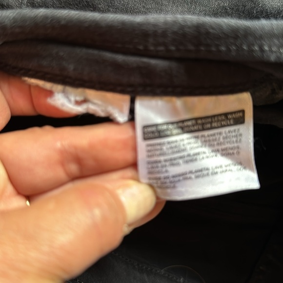 EUC Levi’s jeans. - Picture 6 of 11